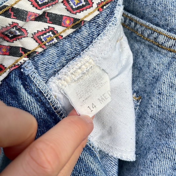 Vintage Lee pleated acid wash high rise - Picture 7 of 7